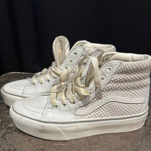 Vans White Canvas High-Top Sneakers with Textured Panels
